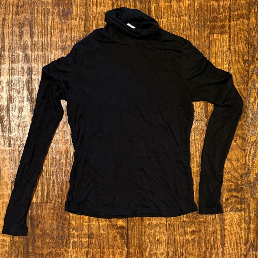 H&M Black Stretchy Turtleneck Top | Slim Fit Long Sleeve Basic Goth Preppy Chic